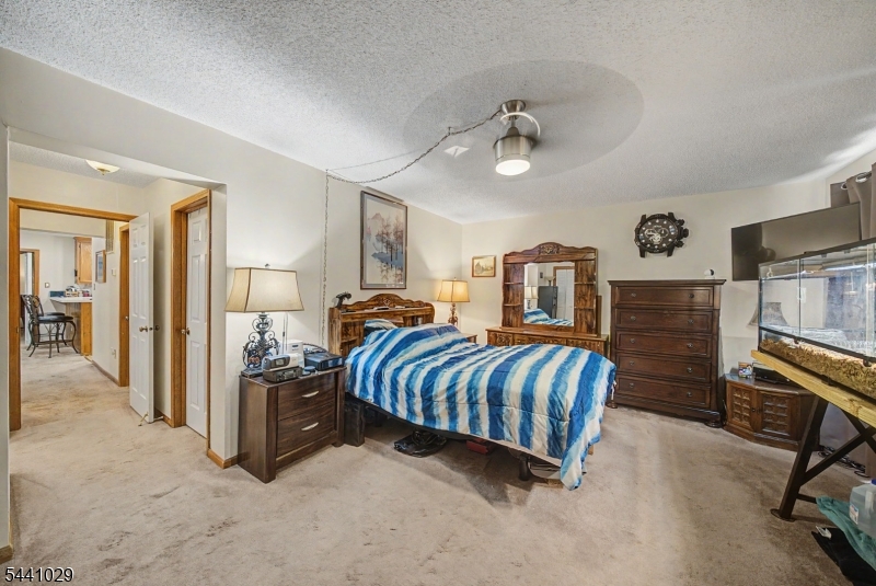 12 Amherst Ct