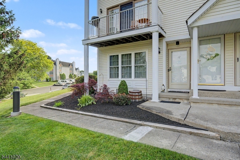12 Amherst Ct