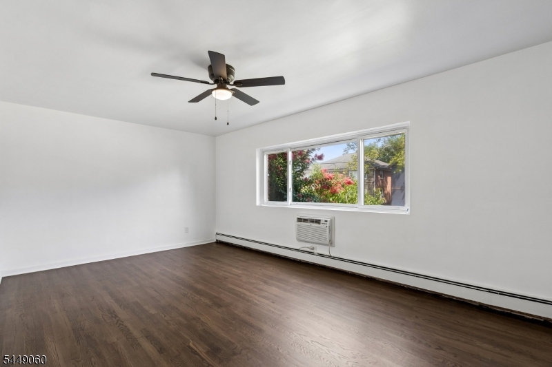 257 Main St B