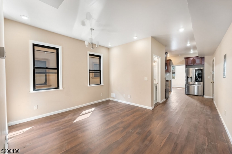 120 Paine Ave 2L