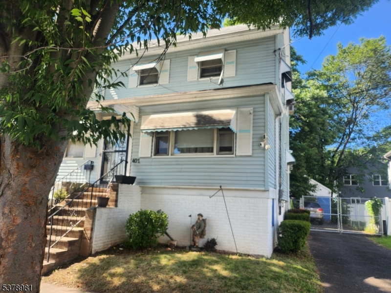 407 E 10Th Ave