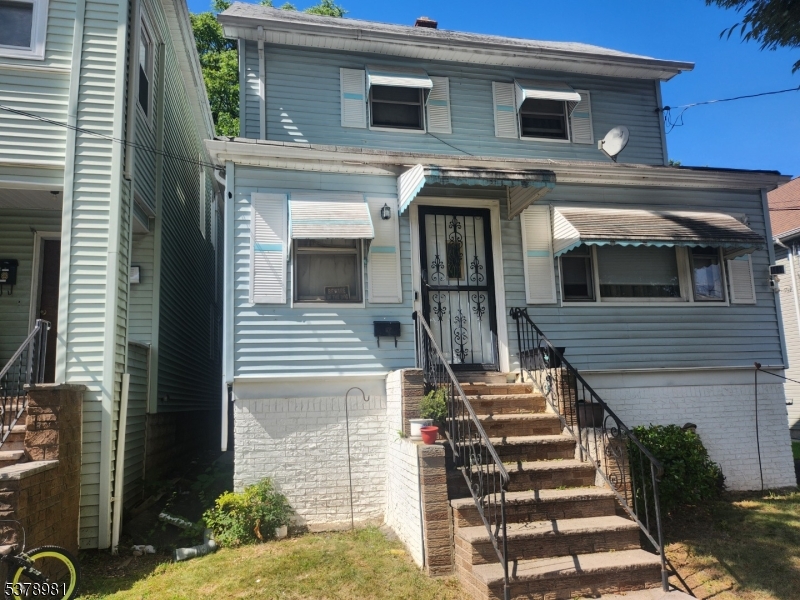 407 E 10Th Ave