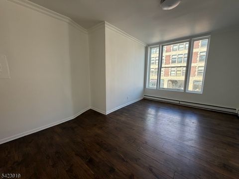 432 Bloomfield Ave Montclair Twp. NJ 07042