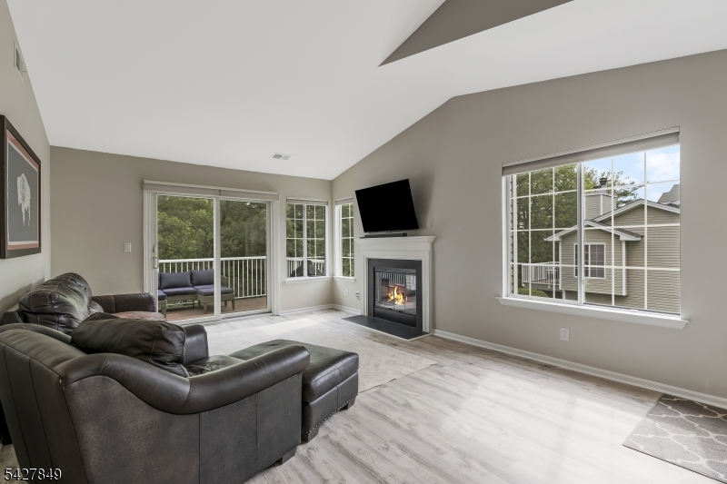 18 Pine Court 18