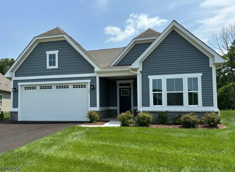 40 Thomas Knoll Blvd