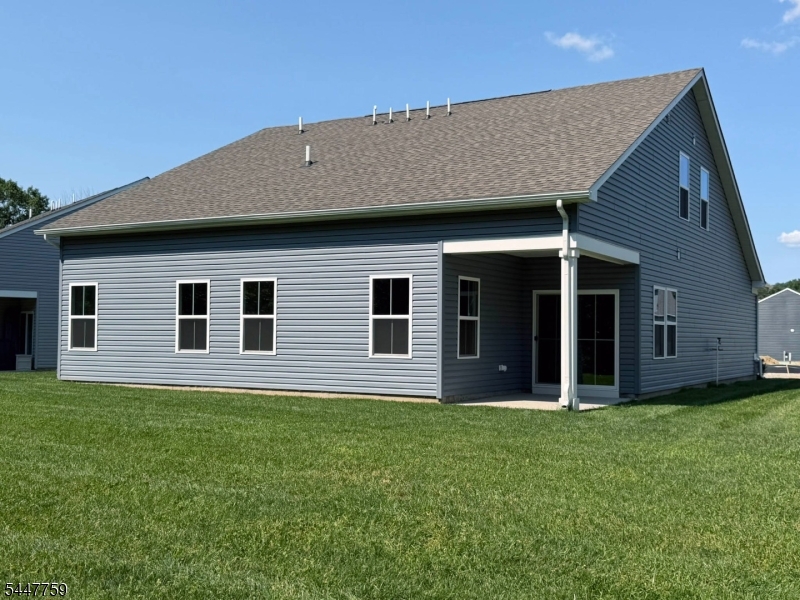 40 Thomas Knoll Blvd