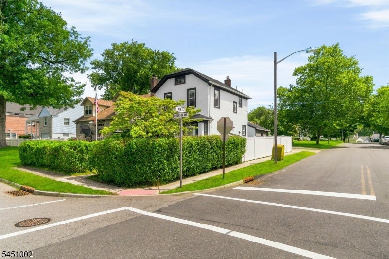 274 Brighton Ave