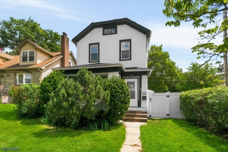274 Brighton Ave