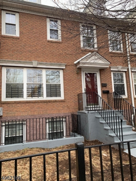 21 Holland St 21