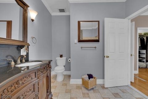 2 Spring Brook Ln Lebanon Twp. NJ 08826