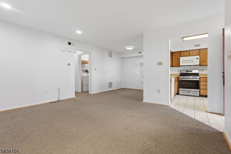 2704 Commons At Kingswood Dr 2704