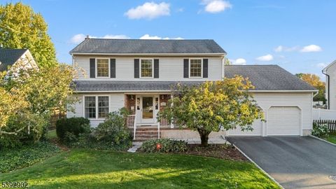 Photo of 132 Harris Ave, Middlesex, NJ 08846 (MLS # 3993993)