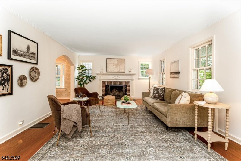 9 Garthwaite Ter
