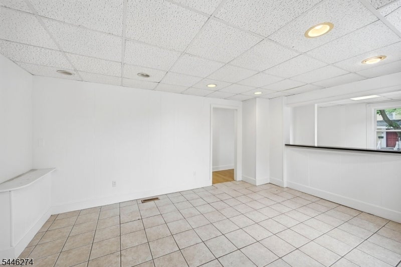 98 Maple Ave