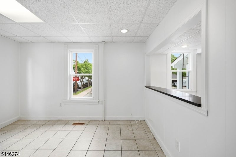 98 Maple Ave
