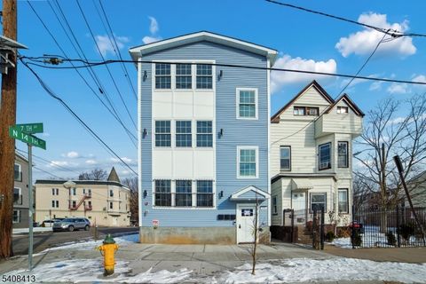 499 7Th Ave Newark City NJ 07107