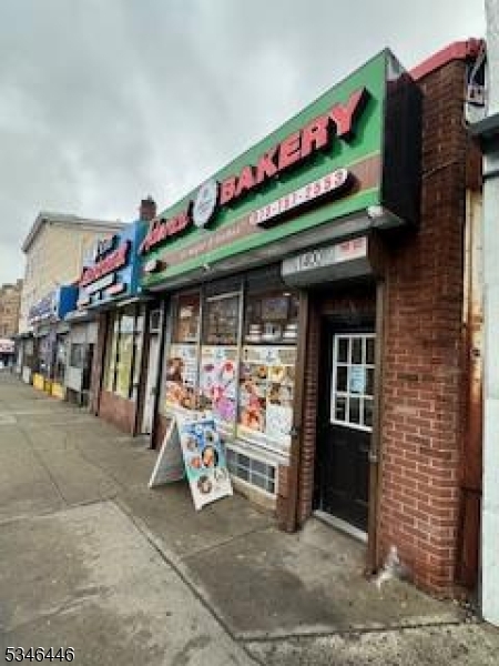 1400 Springfield Ave