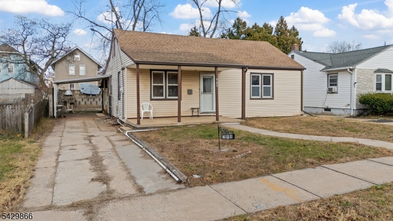 299 Howard St