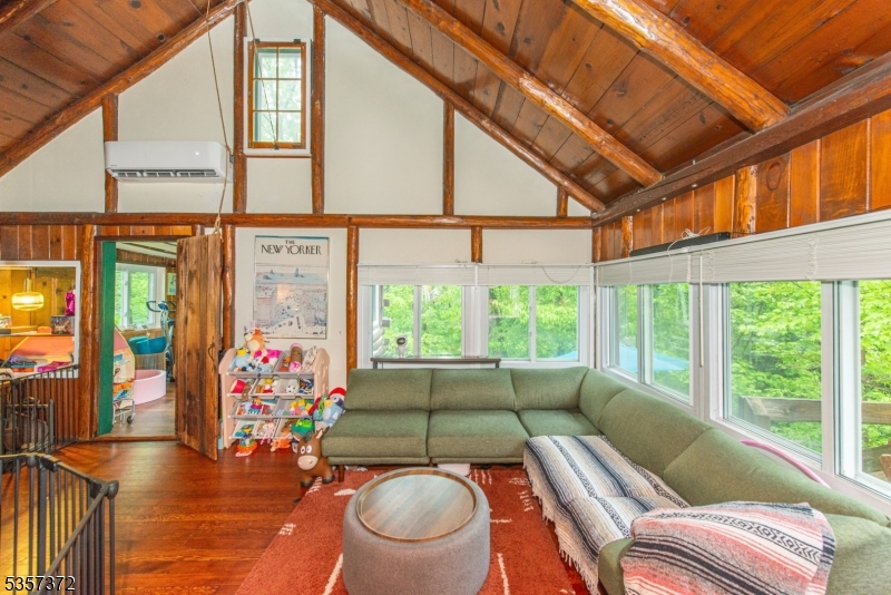 51 Dogwood Ln