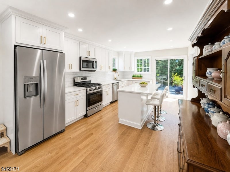 538 Cicilia Pl