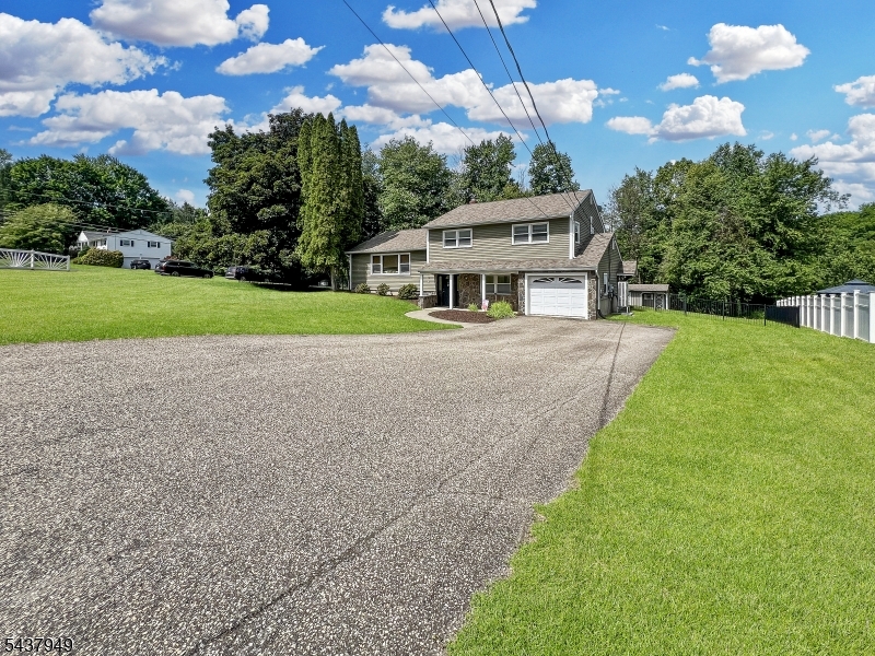 24 Westgate Dr