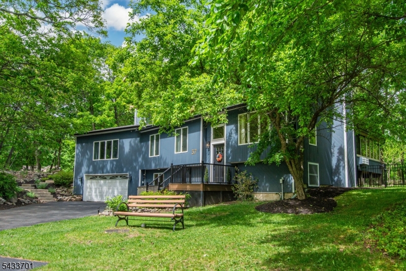 37 Green Rd