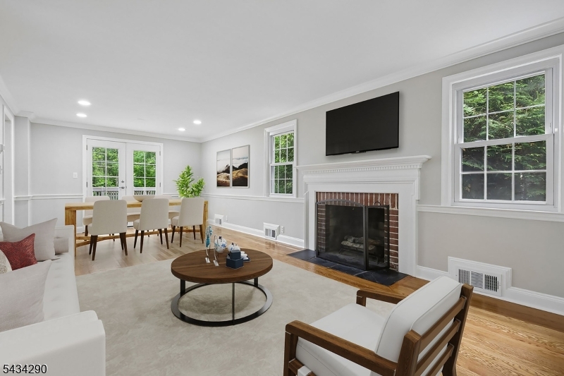 Homes for Sale in Northern NJ | ThisIsRiverEdge.com 39 Shadylawn Dr