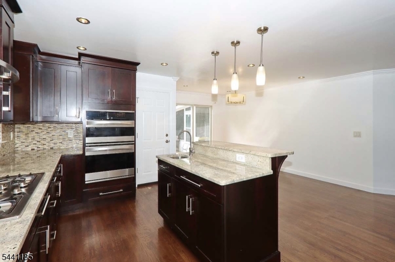 1299 Kline Place 1