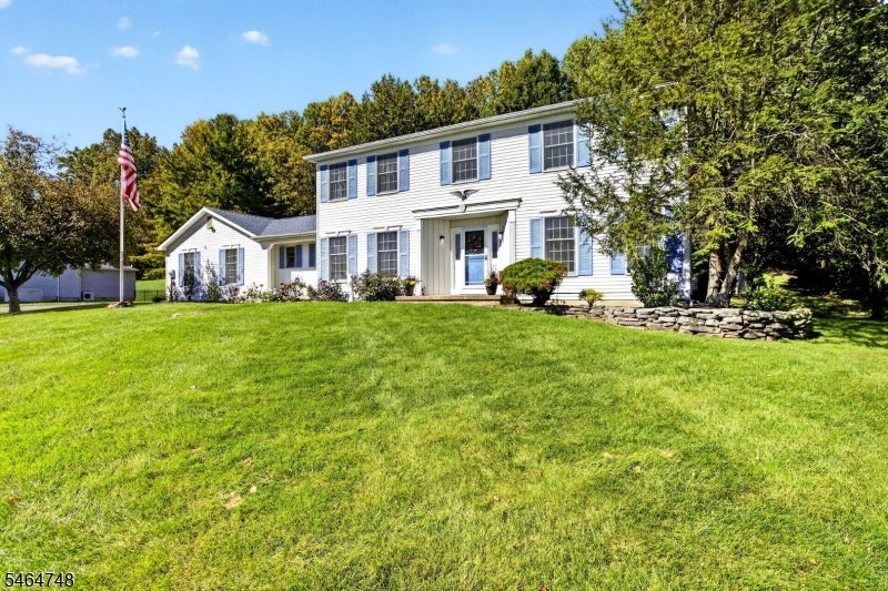 27 EDGEMERE TERRACE