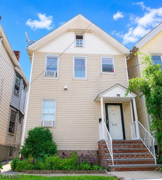 150 Spring St