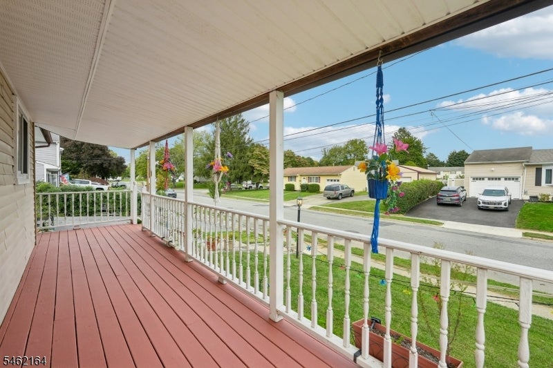 25 Lawrence Dr