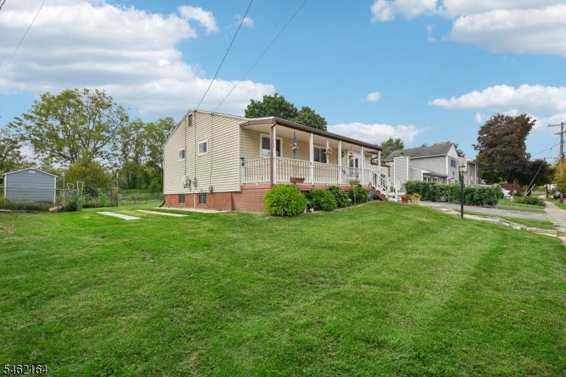 25 Lawrence Dr