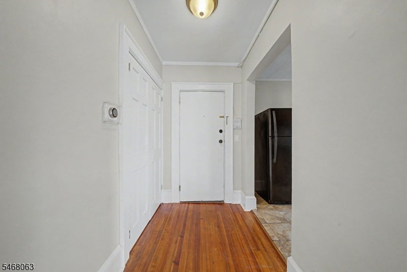409 Main St 2F