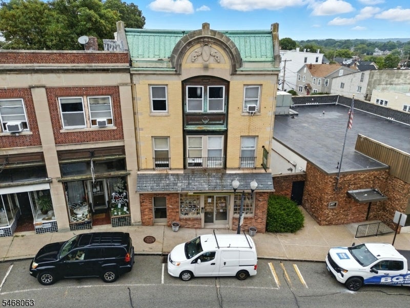 409 Main St 2F