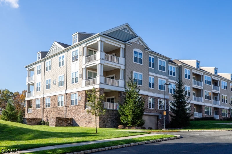 5307 Veterans Dr 5307