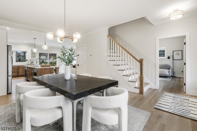 309 Bloomingdale Ave