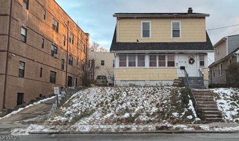 973 18Th Ave Newark City NJ 07106