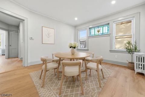 Photo of 28 State St #1, Bloomfield, NJ 07003 (MLS # 3995057)