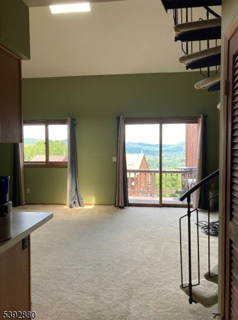 Photo of 6 Brandywine Ct #4, Vernon, NJ 07462 (MLS # 3993905)