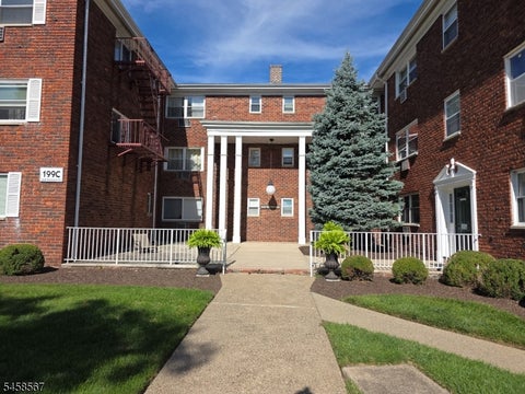 Photo for 199 N BEVERWYCK ROAD C14