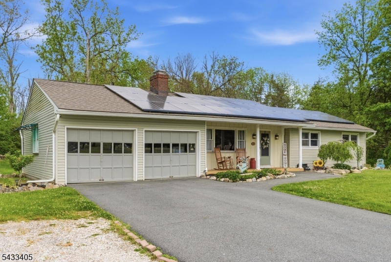 77 Decker Pond Rd