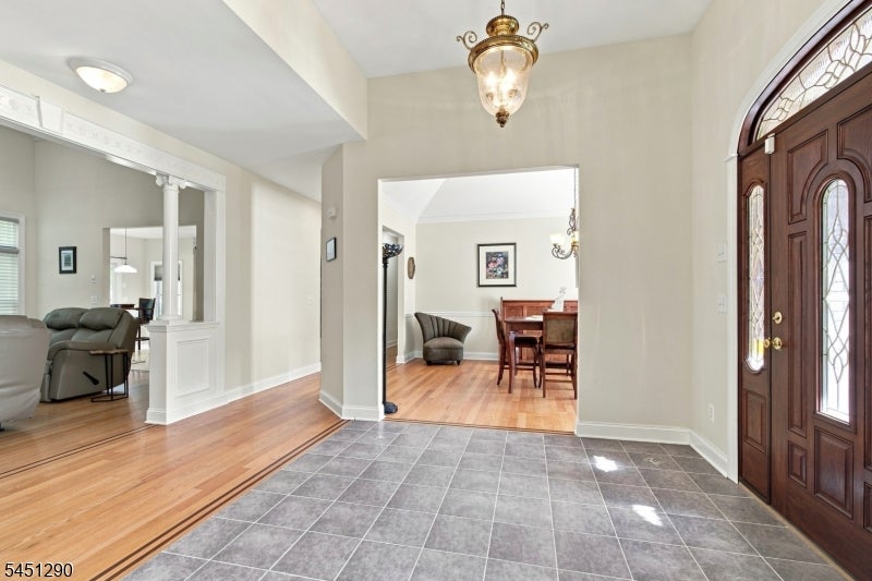 20 Eagles Nest Rd
