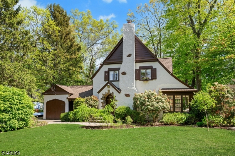 110 Kenilworth Rd