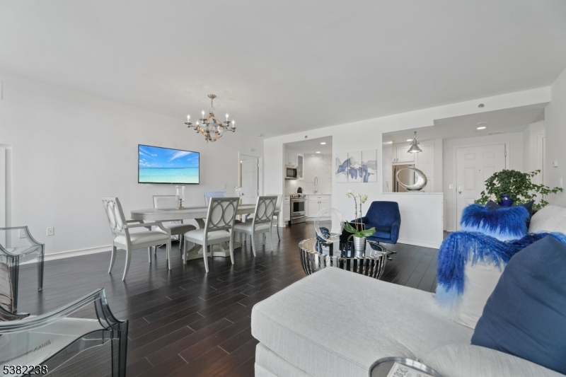 616 South Orange Avenue 7F 7F