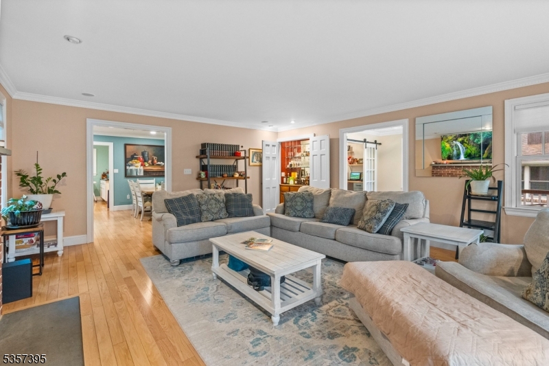 30 Center St