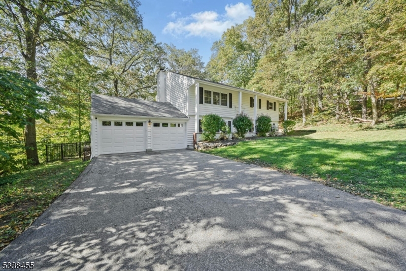 2 Sheeprock Rd