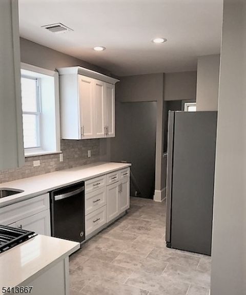 363 Macarthur Ave Garfield City NJ 07026