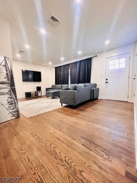 275 Valley Rd