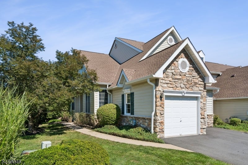 66 Patriot Hill Dr