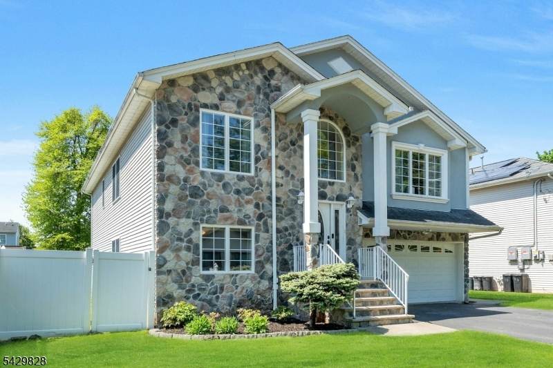 69 Thiem Ave